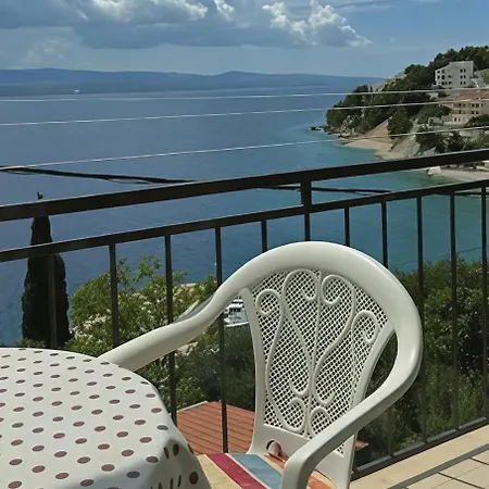 With Parking Space Mimice, Omis - 25938 Appartement